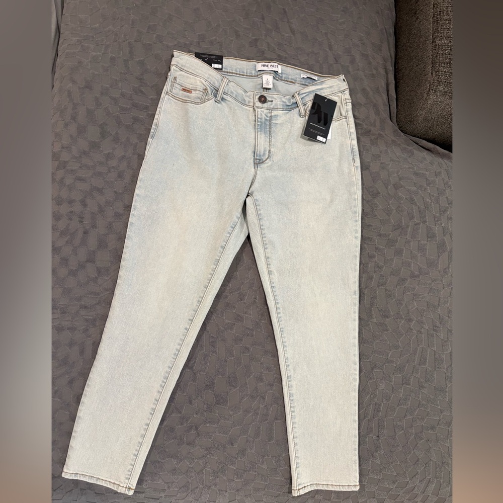 Nine West Women's Light Wash Skinny Jeans